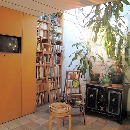 Holiday home Maison Triplex Clignancourt *