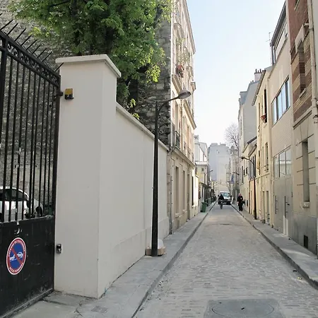 Holiday home Maison Triplex Clignancourt *